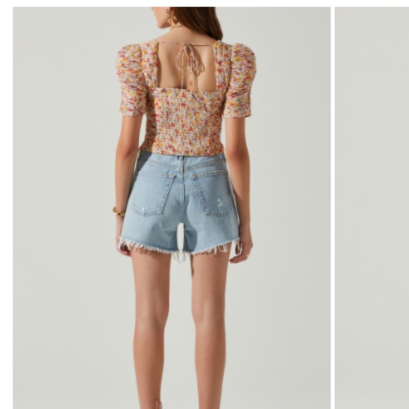 Astr Floral Pintuck Pleated Crop Top Size M - Picture 7 of 8